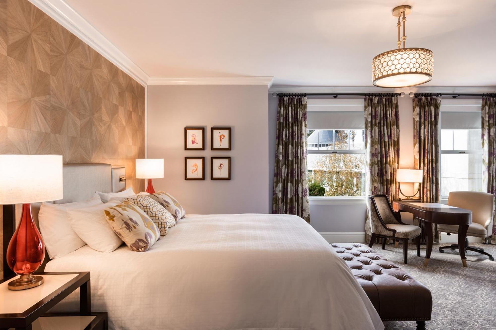 Deluxe King Room with Bay View,1276593154:JPEG